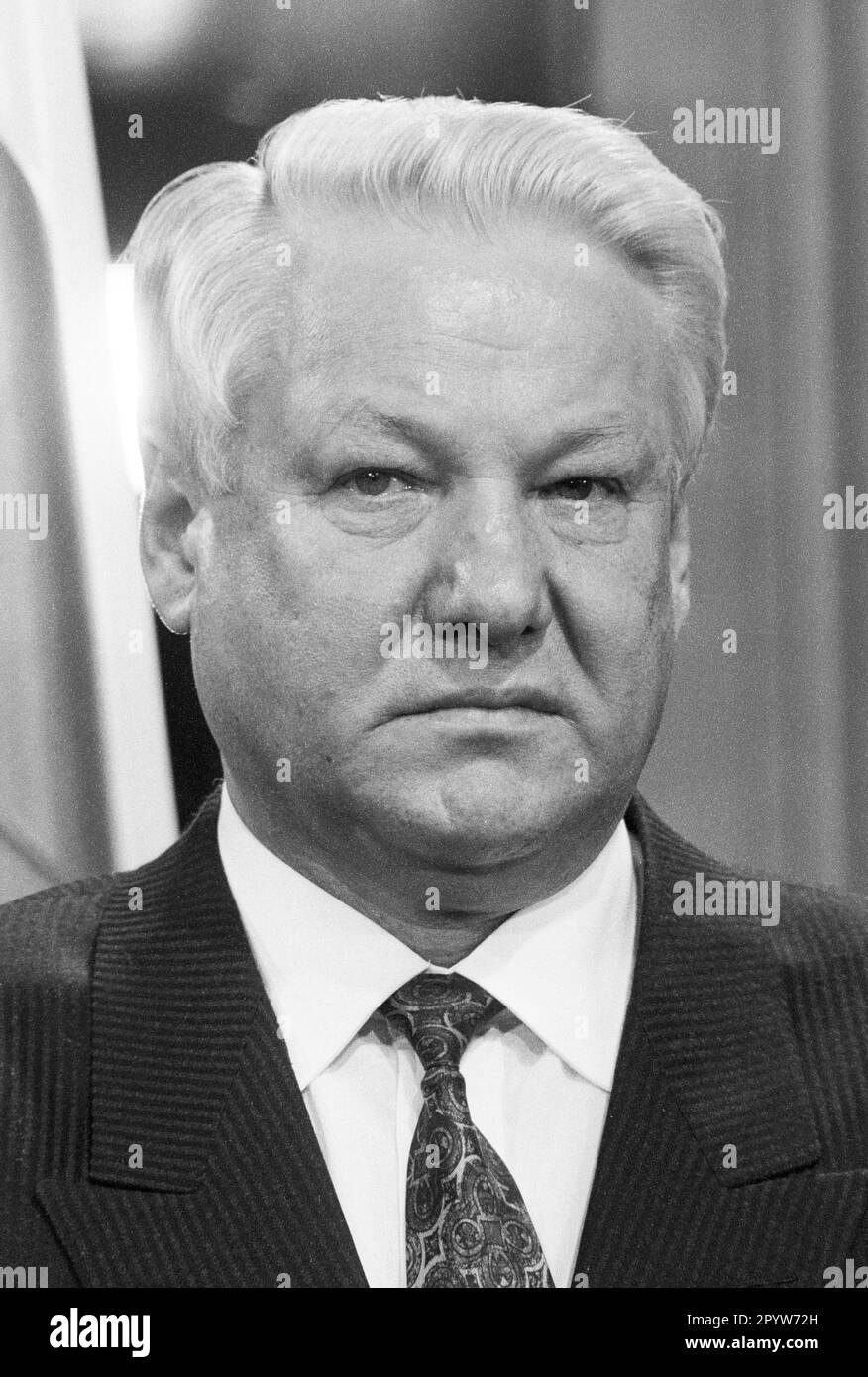 Russian president boris yeltsin Black and White Stock Photos & Images