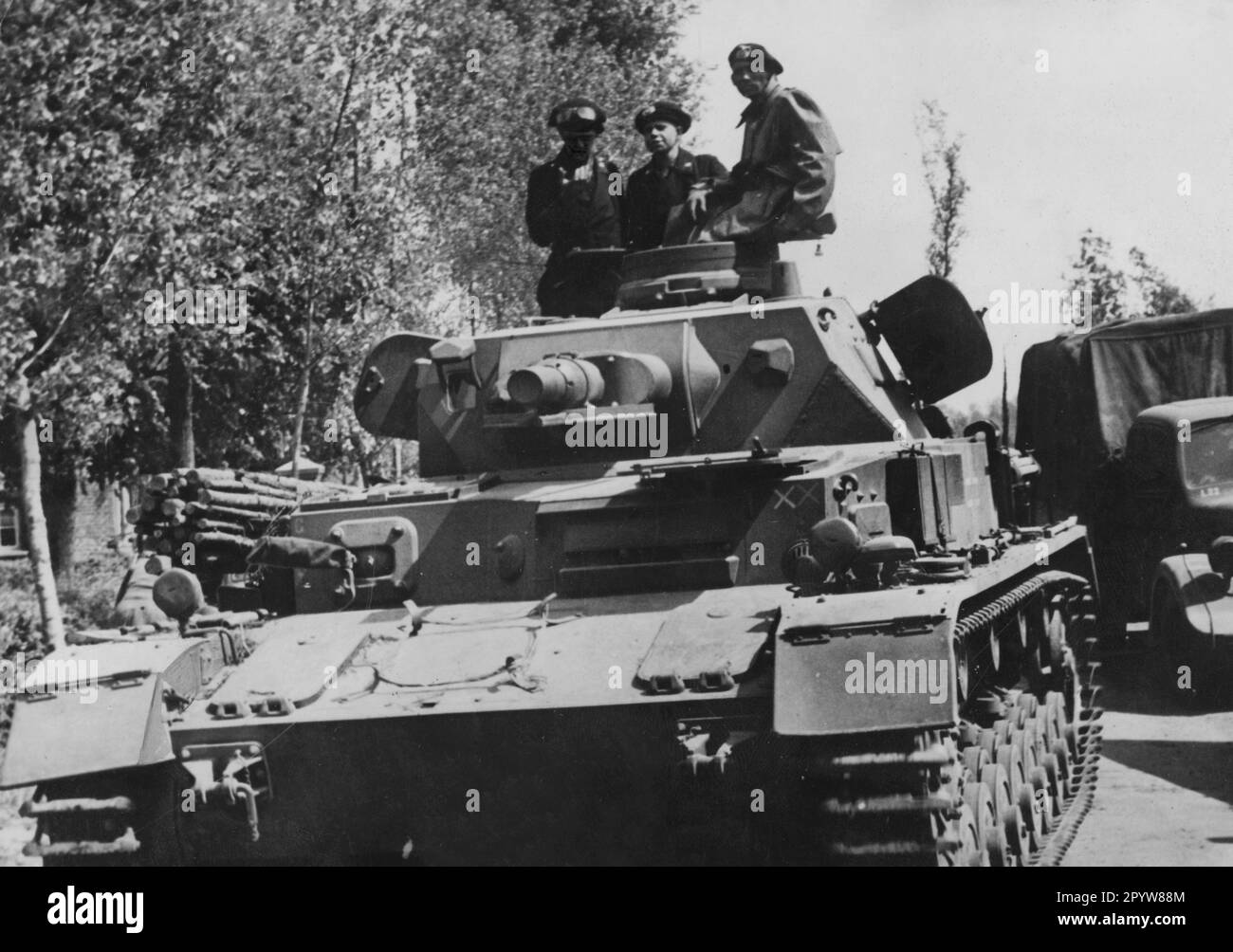 Panzer IV during the advance in the French campaign. According to the