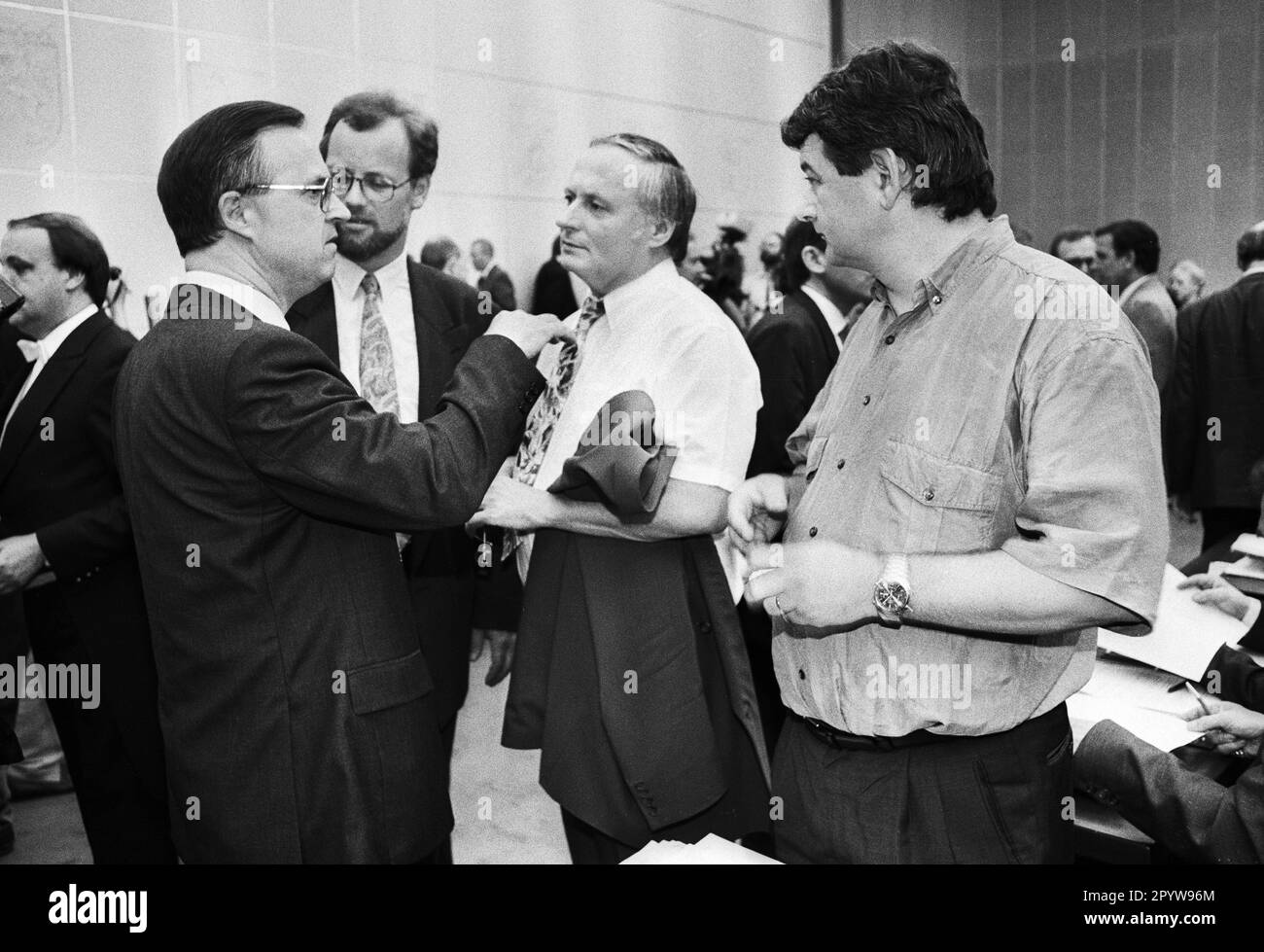 Germany, Bonn, 05.07.1991. Archive: 28-24-29 Meeting Bundesrat Photo: Hans Eichel (Hesse), Rudolf Scharping (Rhineland-Palatinate), Oskar Lafontaine (Saarland) and Joschka Fischer [automated translation] Stock Photo
