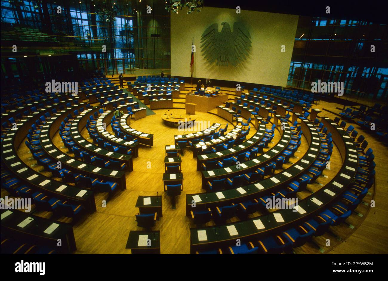 Germany, Bonn 30.10.1992 On October 30, 1992, the new plenary hall was