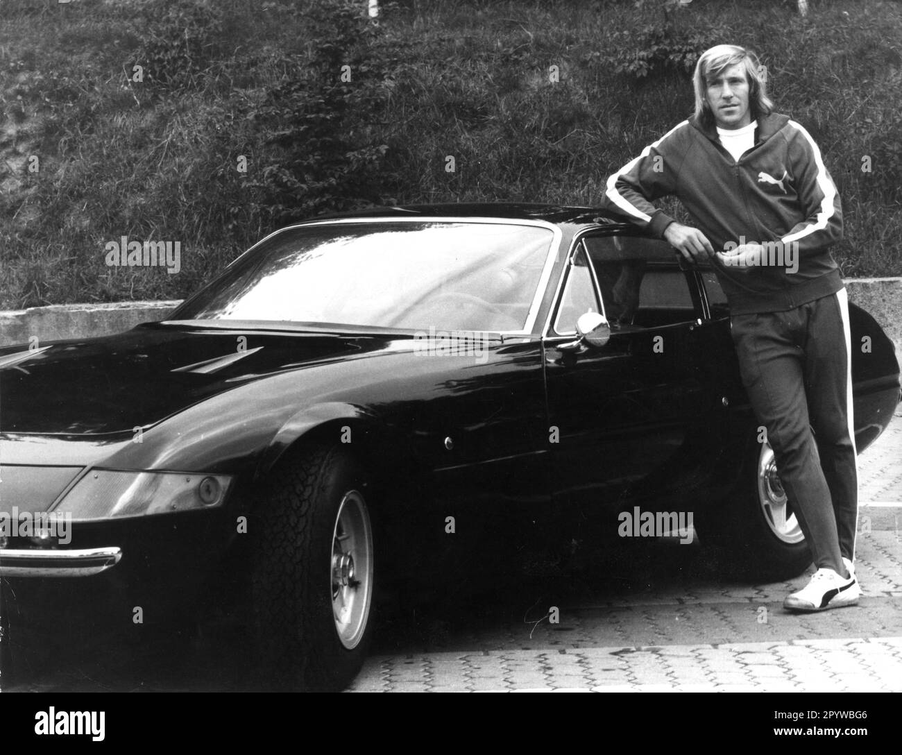 Günter Netzer (Real Madrid) with his Ferrari 365 GTB/4 Daytona Rec. 15.01.1974 (estimated). For journalistic use only! Only for editorial use! [automated translation] Stock Photo