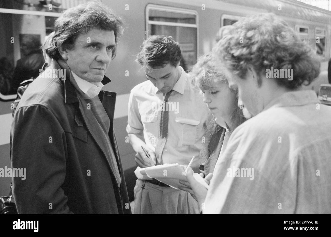 Jonny cash Black and White Stock Photos & Images - Alamy