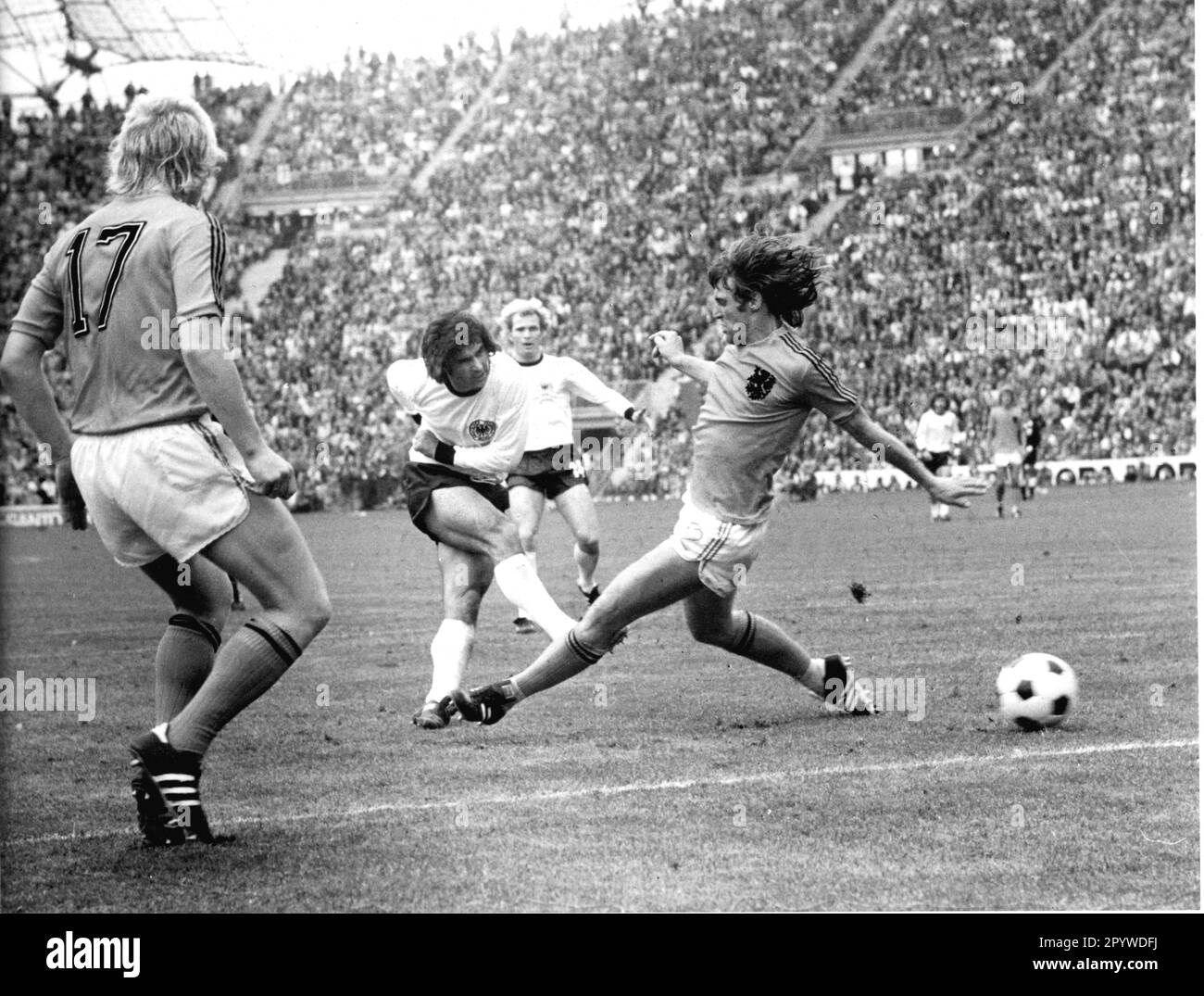 World cup final 1974 hi-res stock photography and images - Alamy