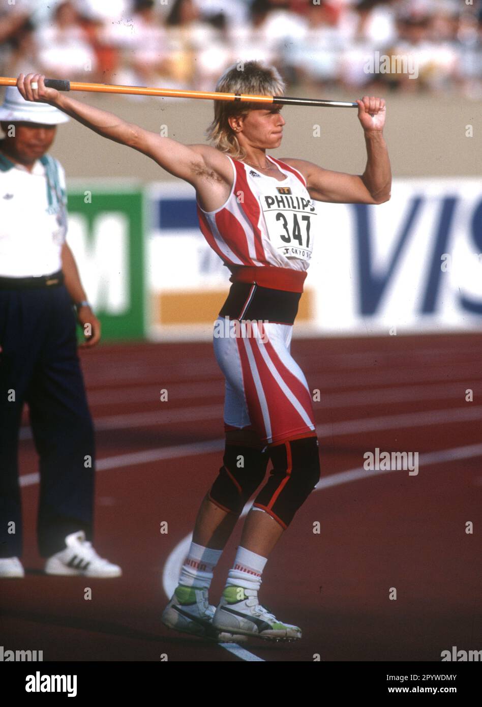 World Athletics Championships 1991 in Tokyo. Women's javelin throw