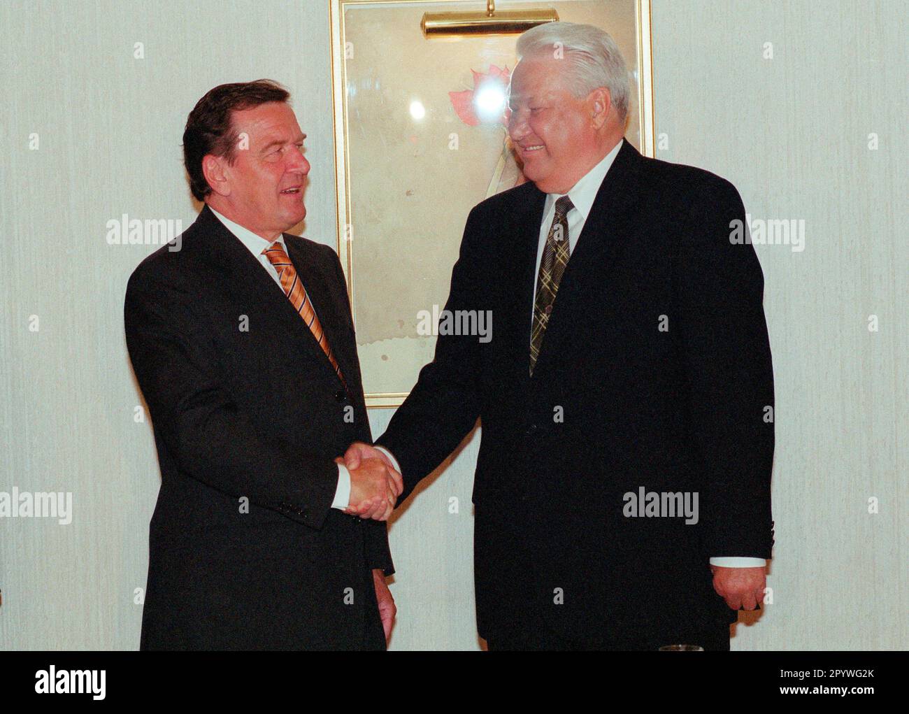 G8 Summit in Cologne : Boris JELZIN ( YELTSIN ) , President of Russia , meets German Chancellor Gerhard SCHROEDER , SPD , 20.06.1999 [automated translation] Stock Photo