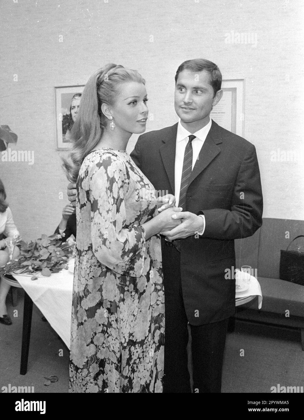 Europa premiere Black and White Stock Photos & Images Alamy