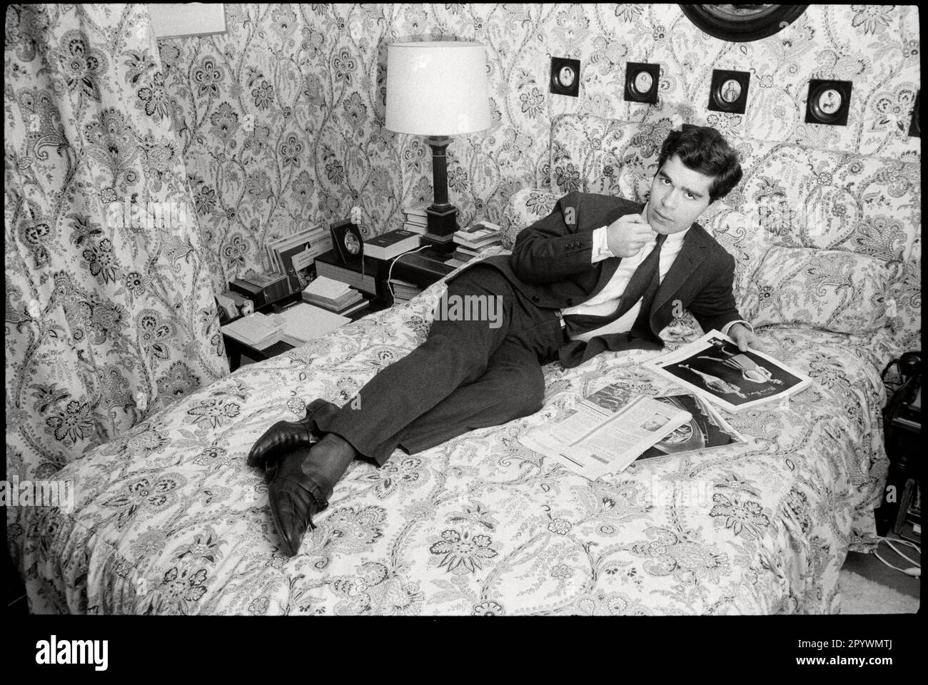 France.  Paris.  December 1962. German couturier Karl Lagerfeld in his time as artistic director of the House of Jean Patou.  P-GE-LAG-505 Copyright Notice: Max Scheler/SZ Photo. Stock Photo