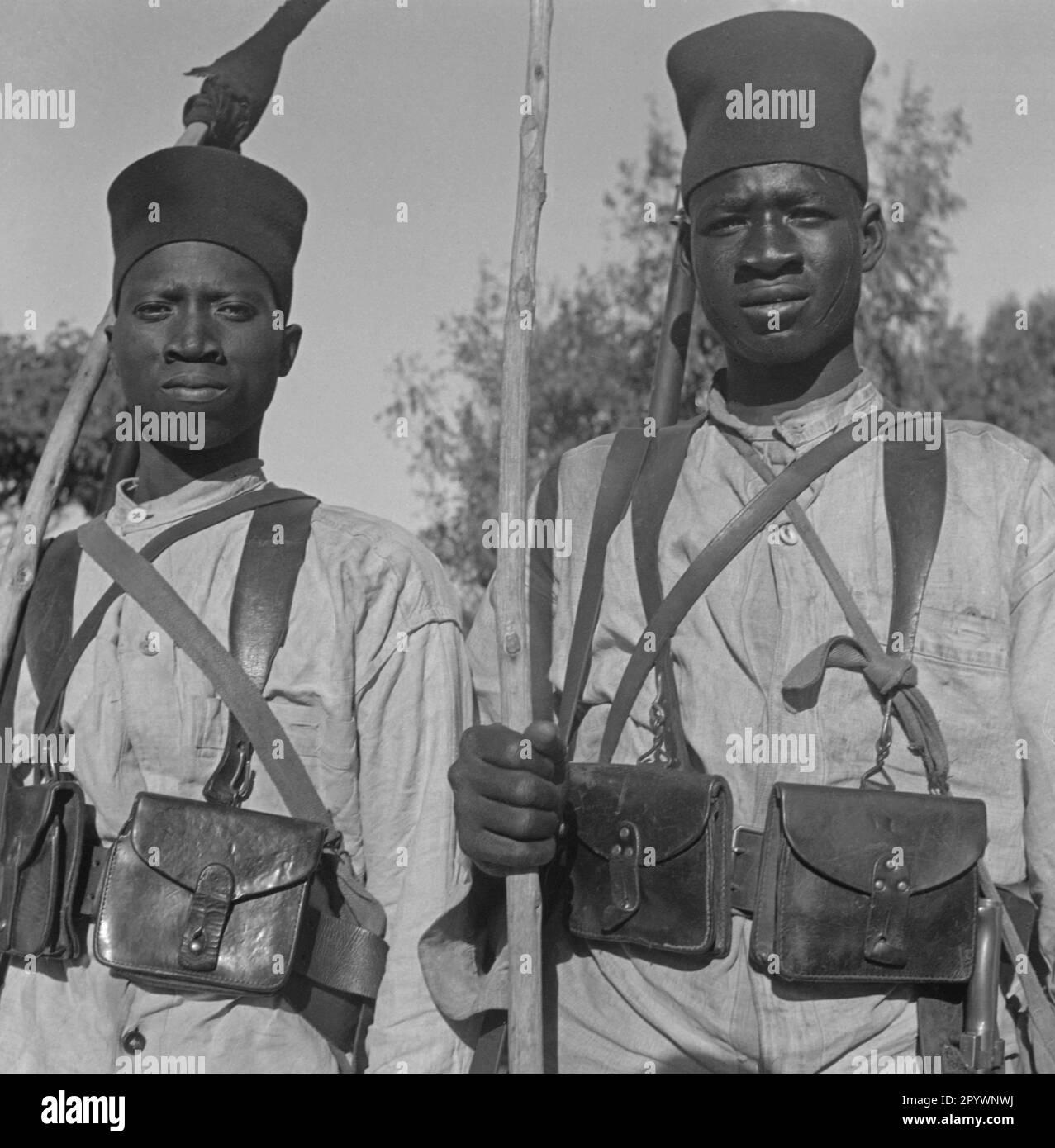 Senegalese soldiers in Dakar Stock Photo Alamy