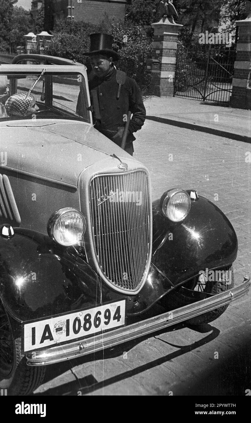 Vintage state police car Black and White Stock Photos & Images Alamy