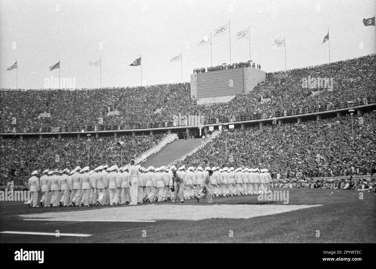 entry-of-the-german-team-into-the-olympiastadion-berlin-at-the-opening