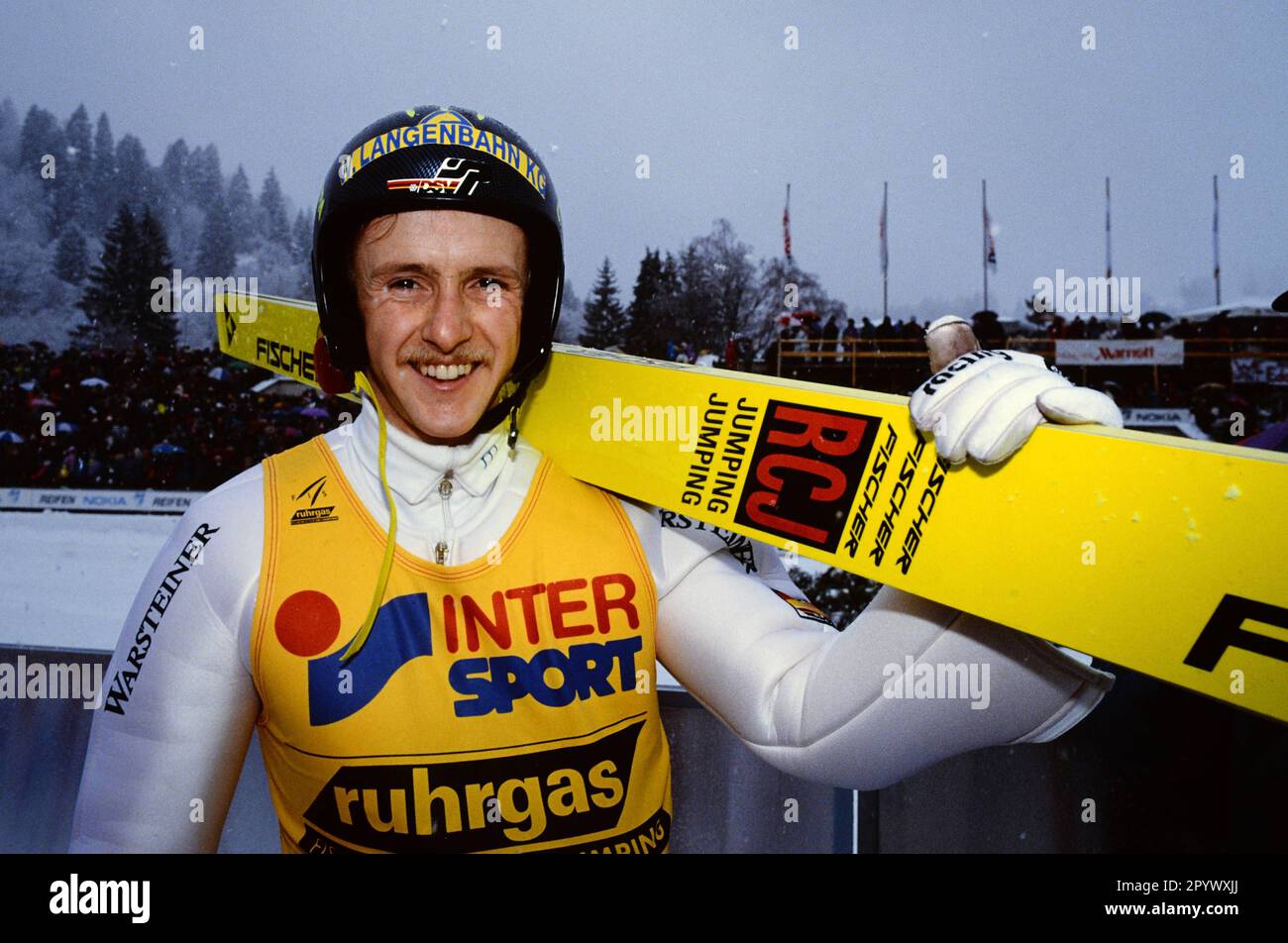 Ski jersey hi-res stock photography and images - Alamy