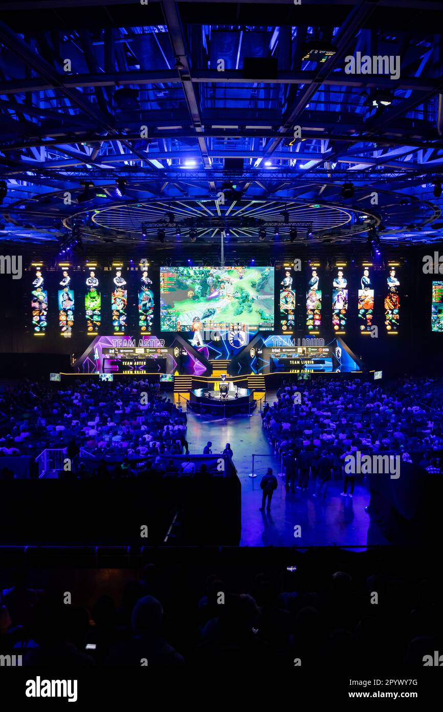 Berlin, Germany. 05th May, 2023. E-Sport: ESL One Berlin Dota 2 Major, Second Major Tournament of the Dota Pro Circuit 2023, Final Weekend, Velodrom. Teams von Aster (l) from China and Team Liquid from the Netherlands compete against each other. Credit: Christoph Soeder/dpa/Alamy Live News Stock Photo