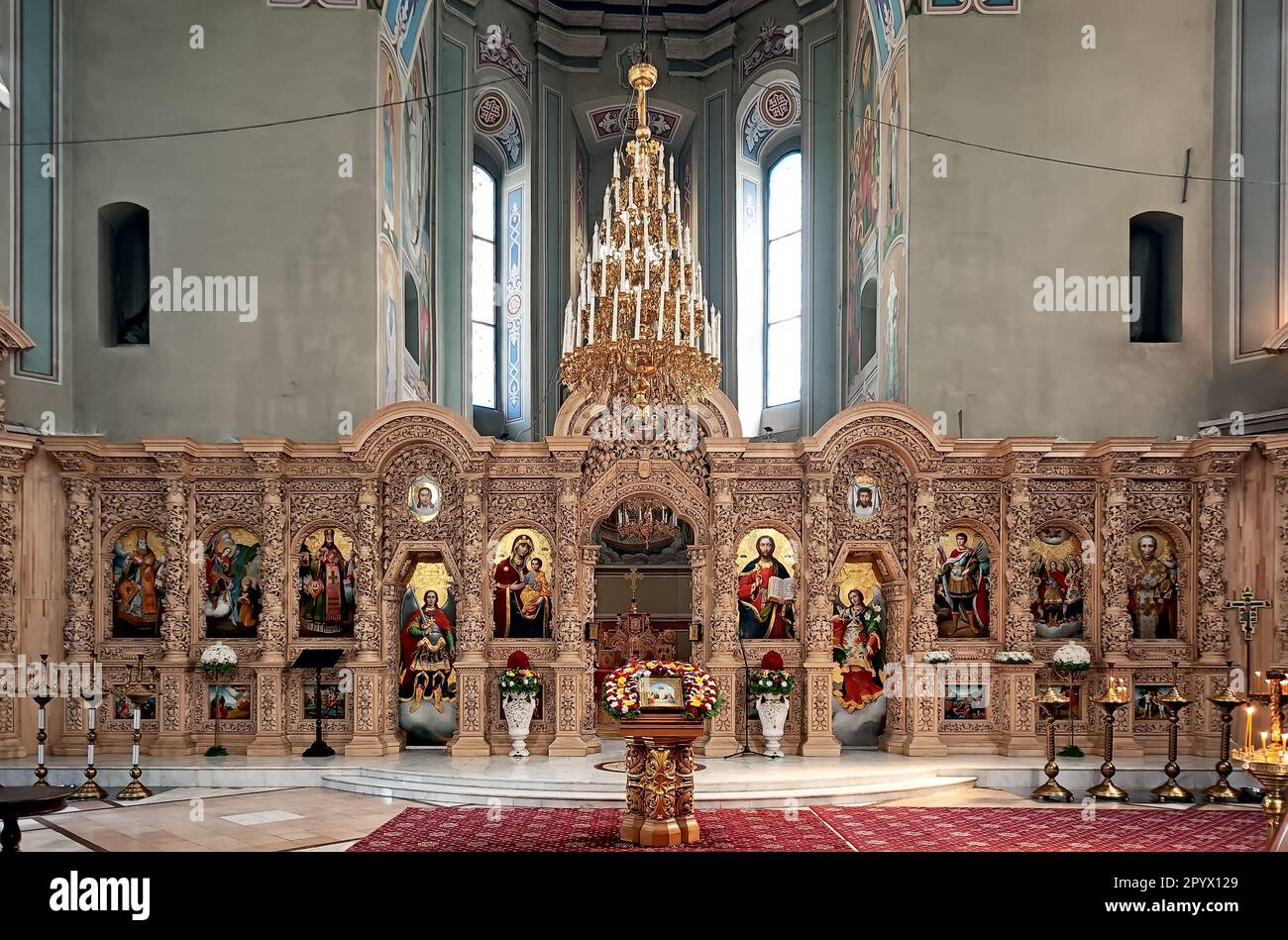 Wood carved iconostasis hi-res stock photography and images - Alamy