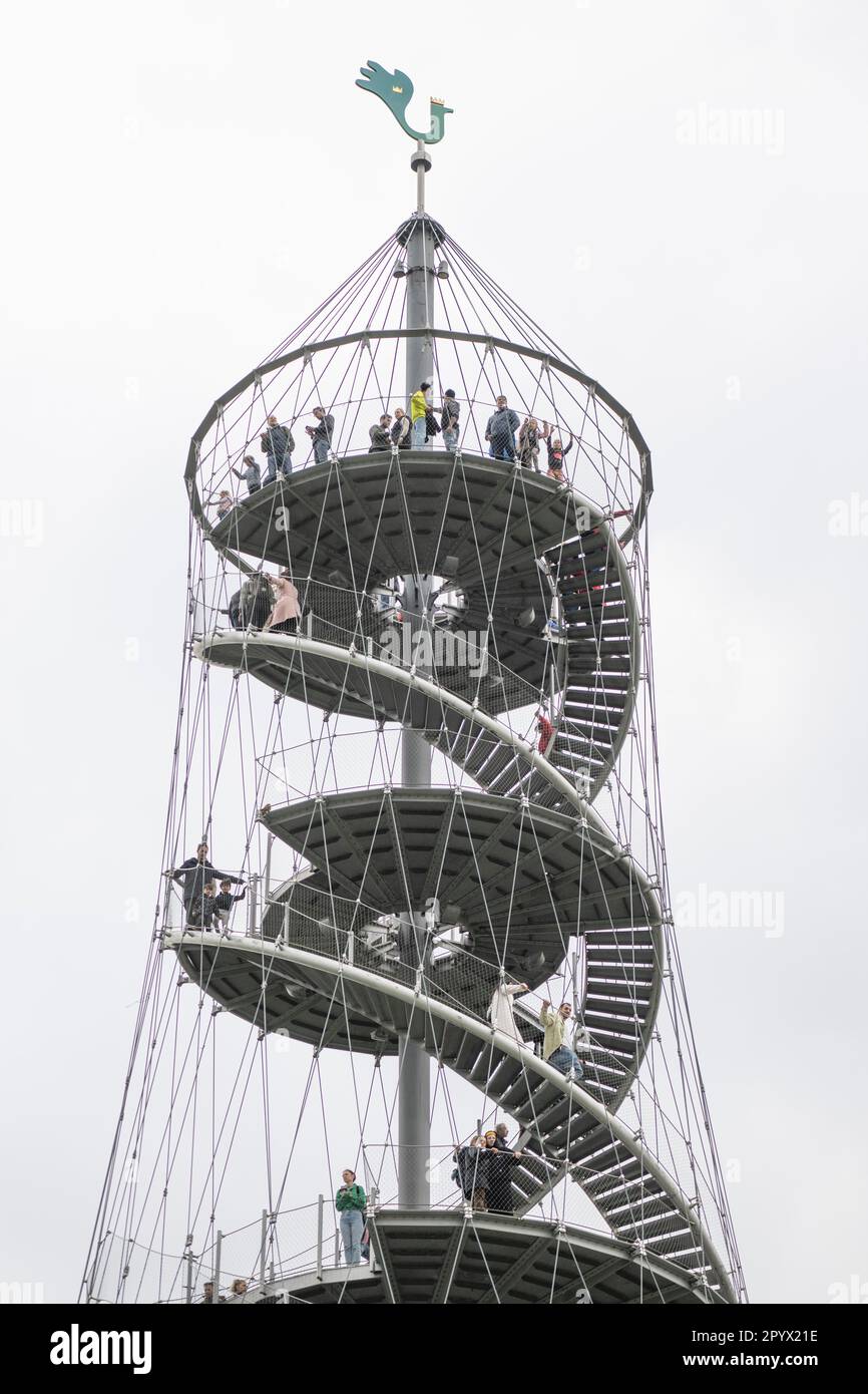 Hoehenpark Killesberg, Killesberg tower, stairs, wire ropes, circles ...