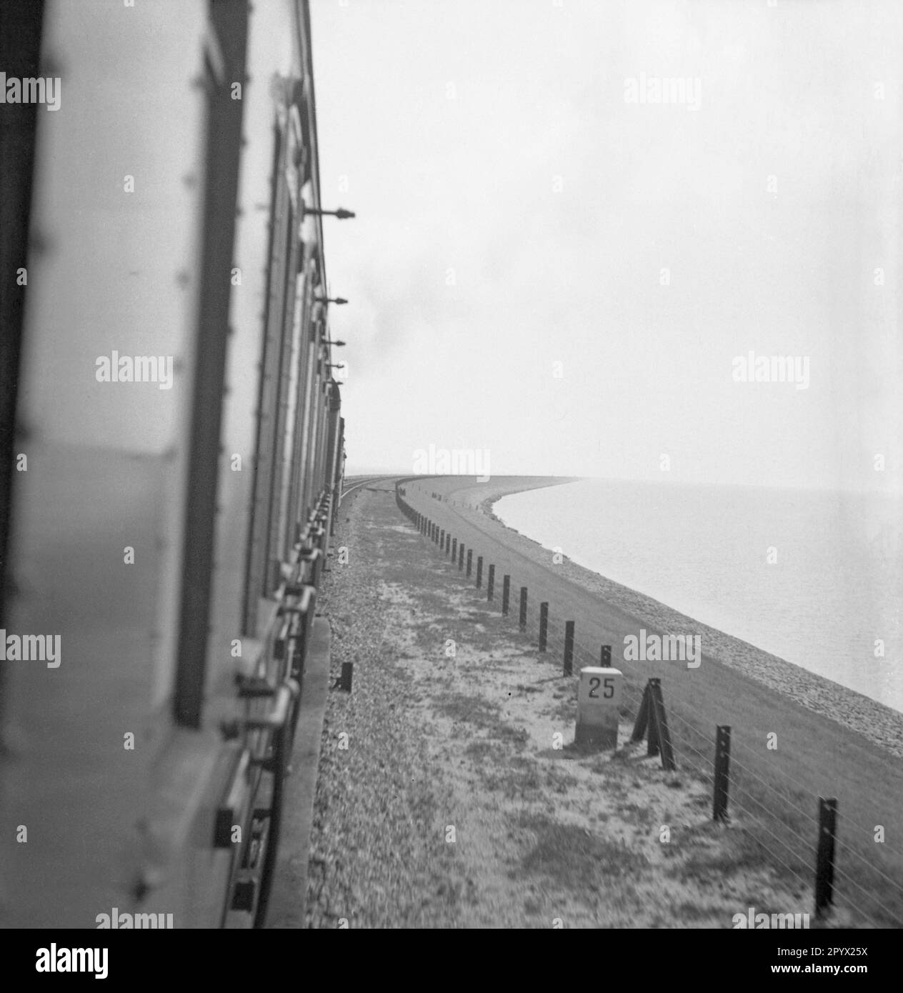 Train ride along the North Sea. Undated photo, probably in 1934