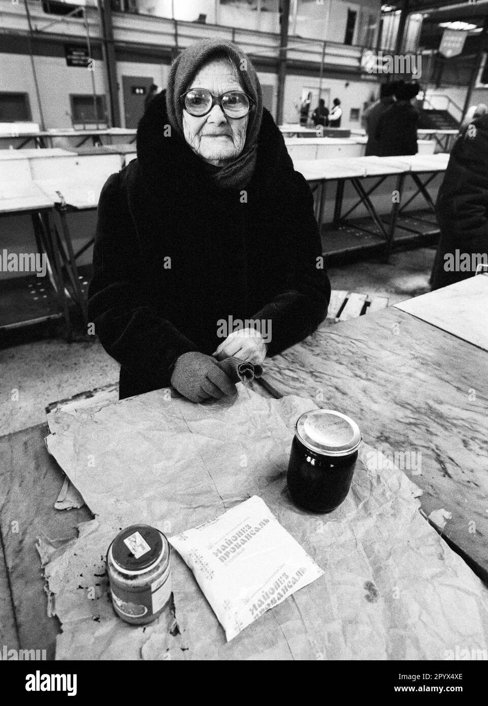 Woman jam market Black and White Stock Photos & Images Alamy