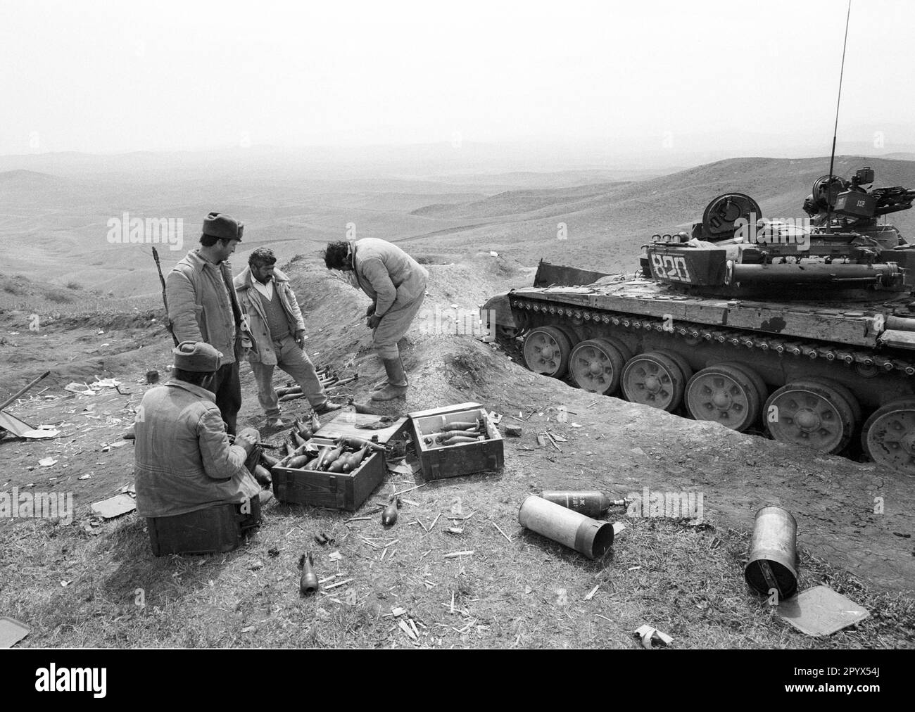 ARM , ARMENIA : Armenian soldiers during a cease fire in the enclave Nagorno-Karabakh . 19.04.1993 Stock Photo