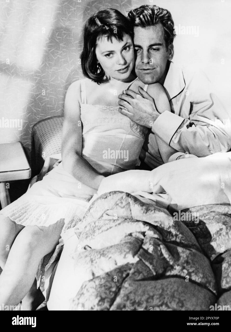 'Ulla Jacobsson and Maximilian Schell in the movie ''The Last Ones Shall Be First'', Germany 1957.' Stock Photo