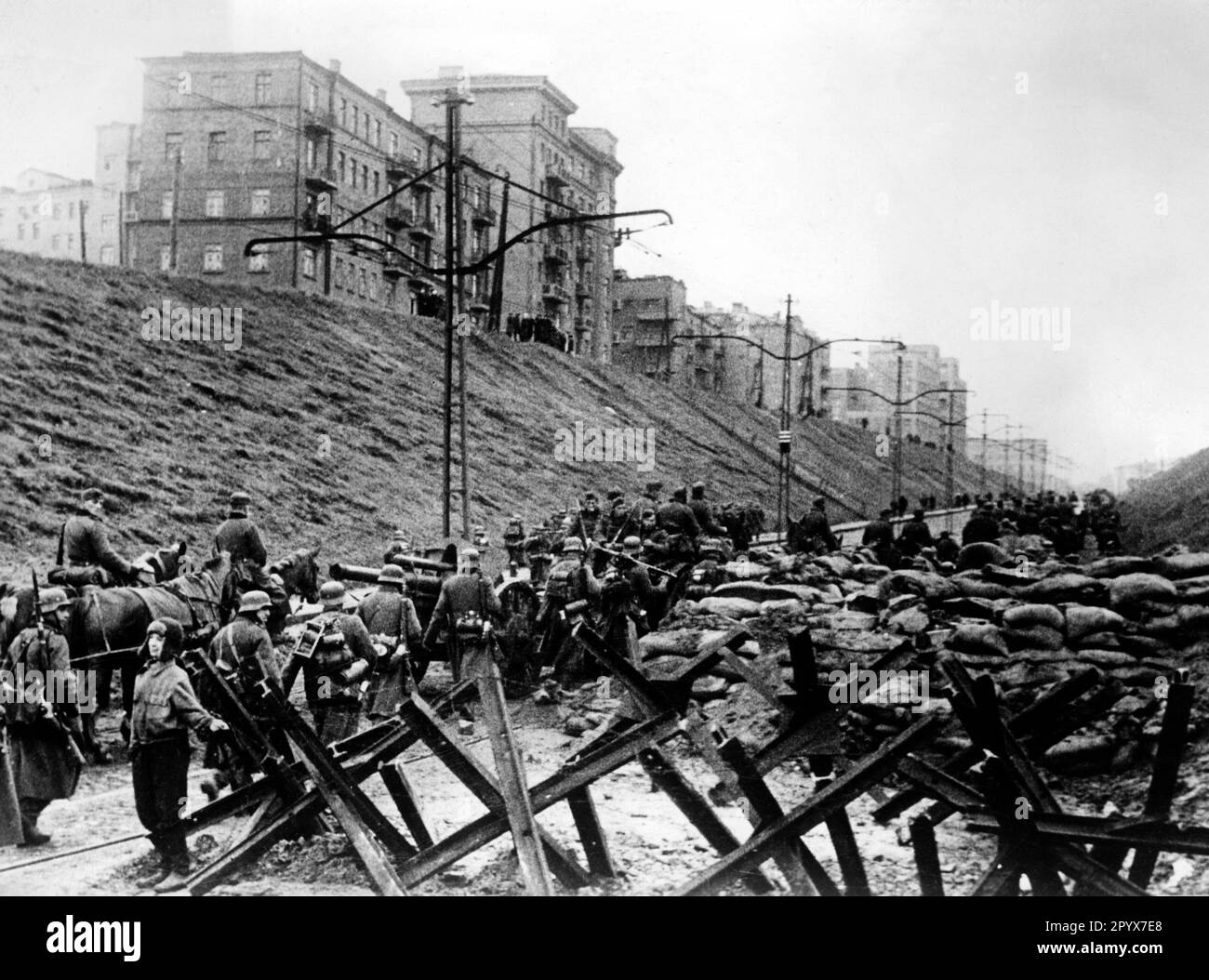 German troops at the east end of Kharkov. Photo: Herber. [automated translation] Stock Photo