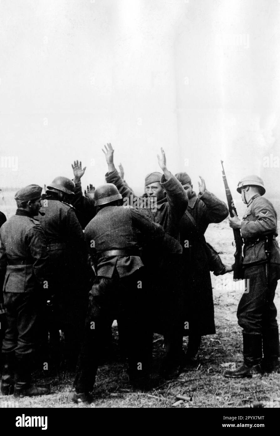 German soldiers search Russian soldiers who surrendered. Photo: Jacobsen [automated translation] Stock Photo