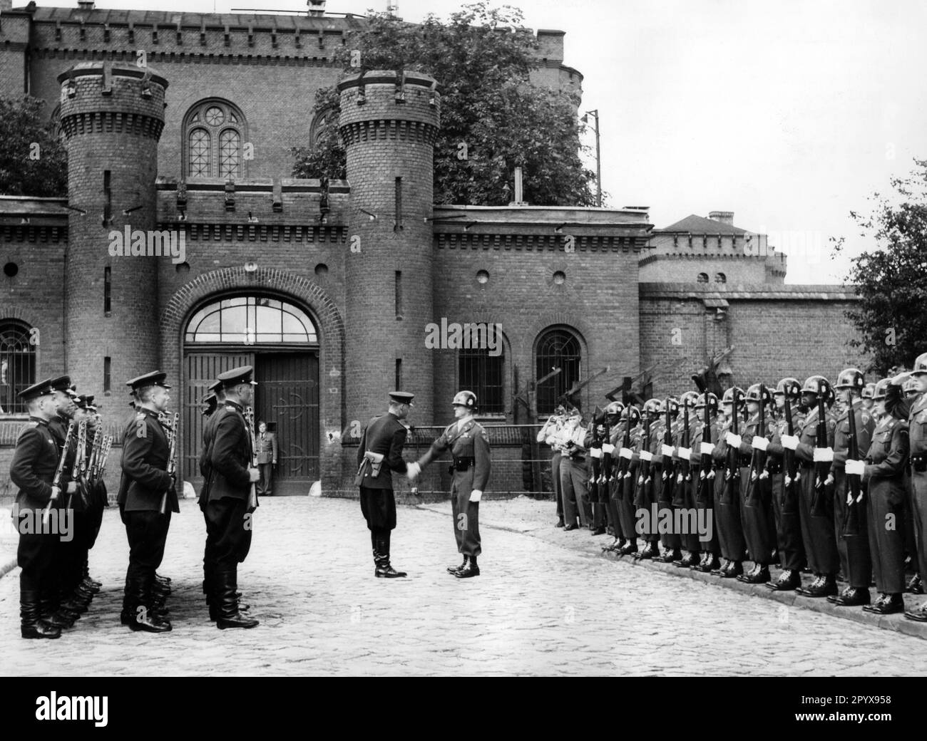 Trial of the Major War Criminals: prison Spandau - changing of the guard, crimes Nuremberg Trials, Germany 1945-1949 post-war era Stock Photo