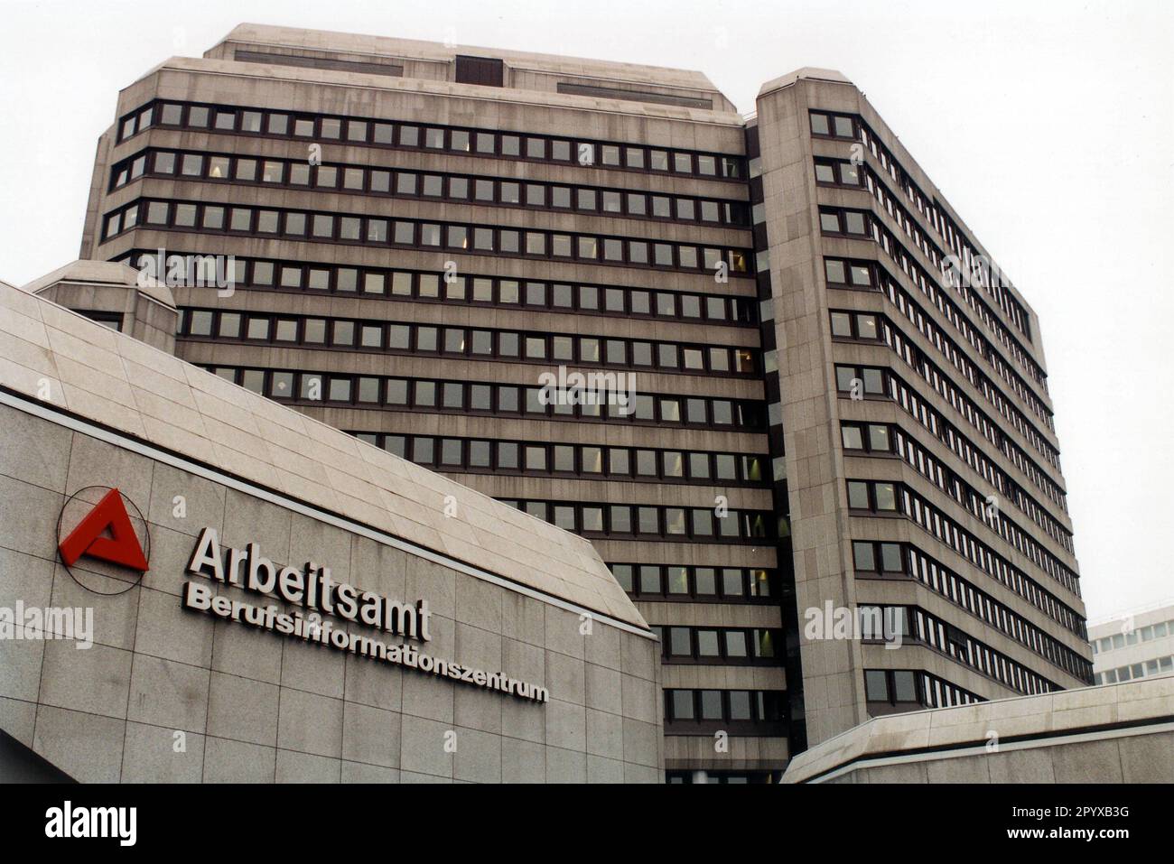 the-biz-1995-hi-res-stock-photography-and-images-alamy