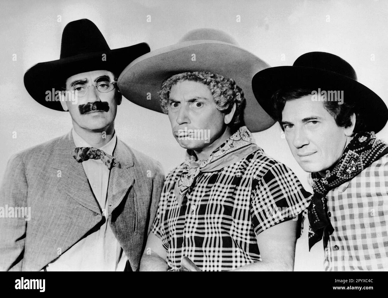 Groucho, Harpo and Chico Marx in 'The Marx Brothers in the Wild West', original title: 'Go West', directed by Edward Buzzell, USA 1940. [automated translation] Stock Photo