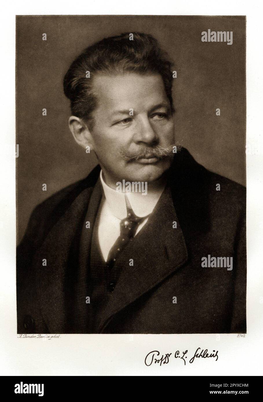 Infiltration anesthesia Cut Out Stock Images & Pictures Alamy