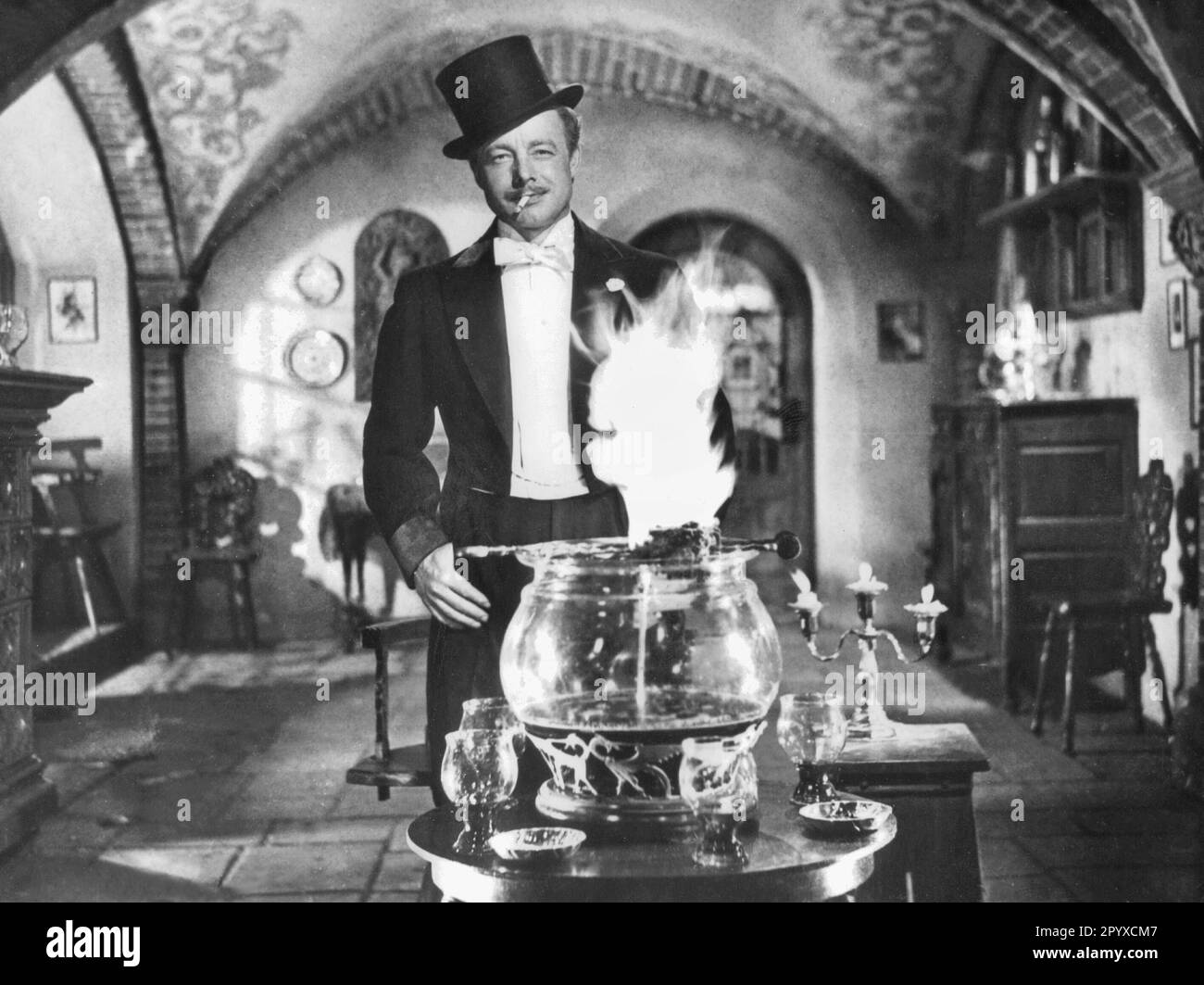 Heinz Rühmann as Johannes Pfeiffer in &amp;#39;Die Feuerzangenbowle&amp;#39;, directed ...