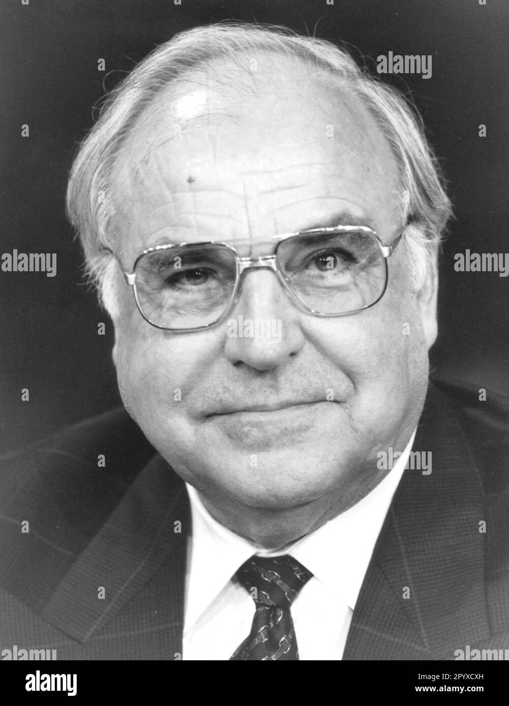 Helmut kohl german chancellor hi-res stock photography and images