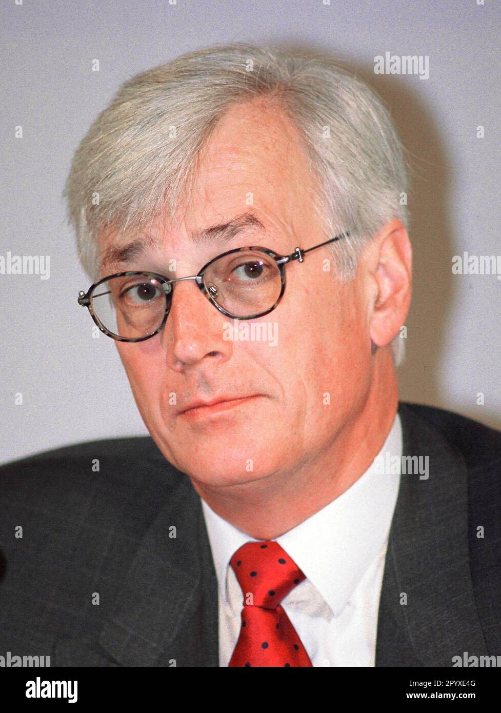 Dr. Manfred Gentz, Member of the Board of Management of DaimlerChrysler AG, responsible for Finance-Controlling. [automated translation] Stock Photo