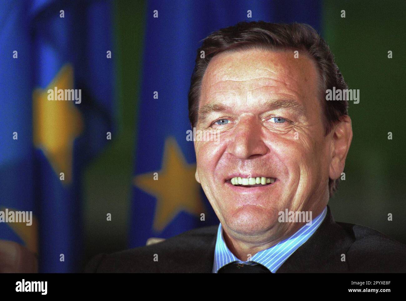 Germany chancellor gerhard schroder hi-res stock photography and images ...