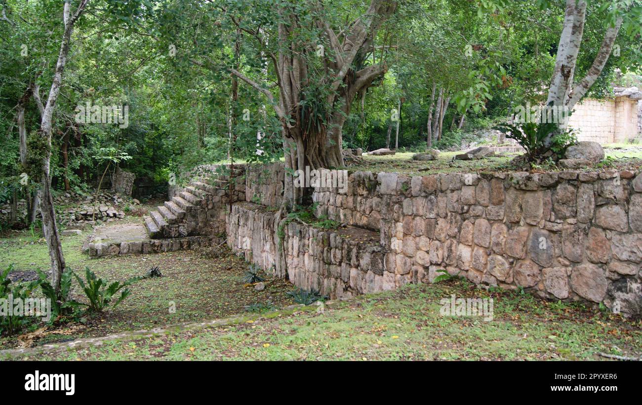 Chacmultun Archaeological Site, Chacmultun means Hill of red stones Maya Culture, Yucatan Mexico Stock Photo