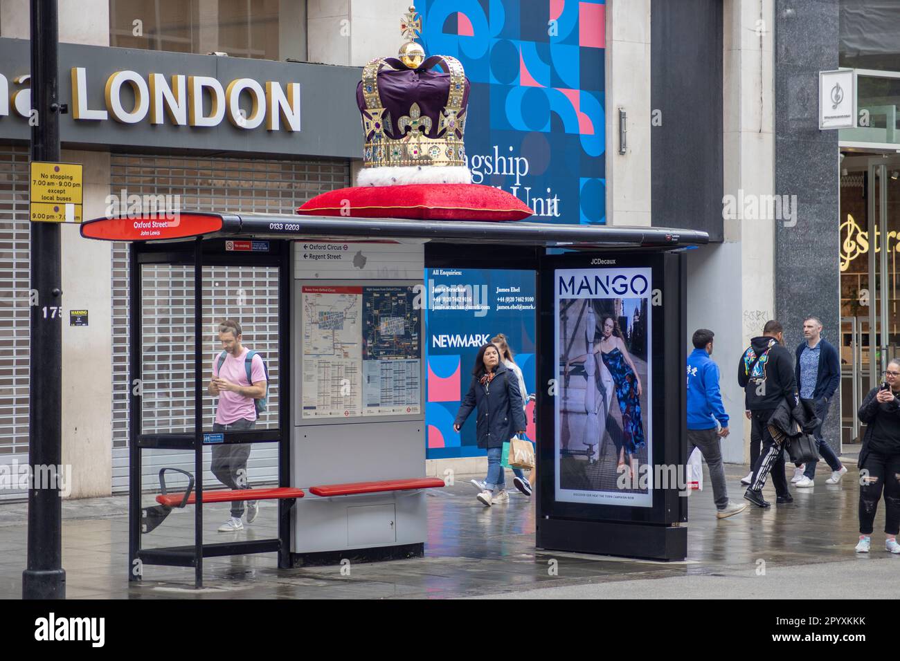 London, UK. 05th May, 2023. Oxford Street Bus Stops Embrace Royal Spirit with Crowns for King Charles III's Coronation. Credit: Sinai Noor/Alamy Live News Stock Photo