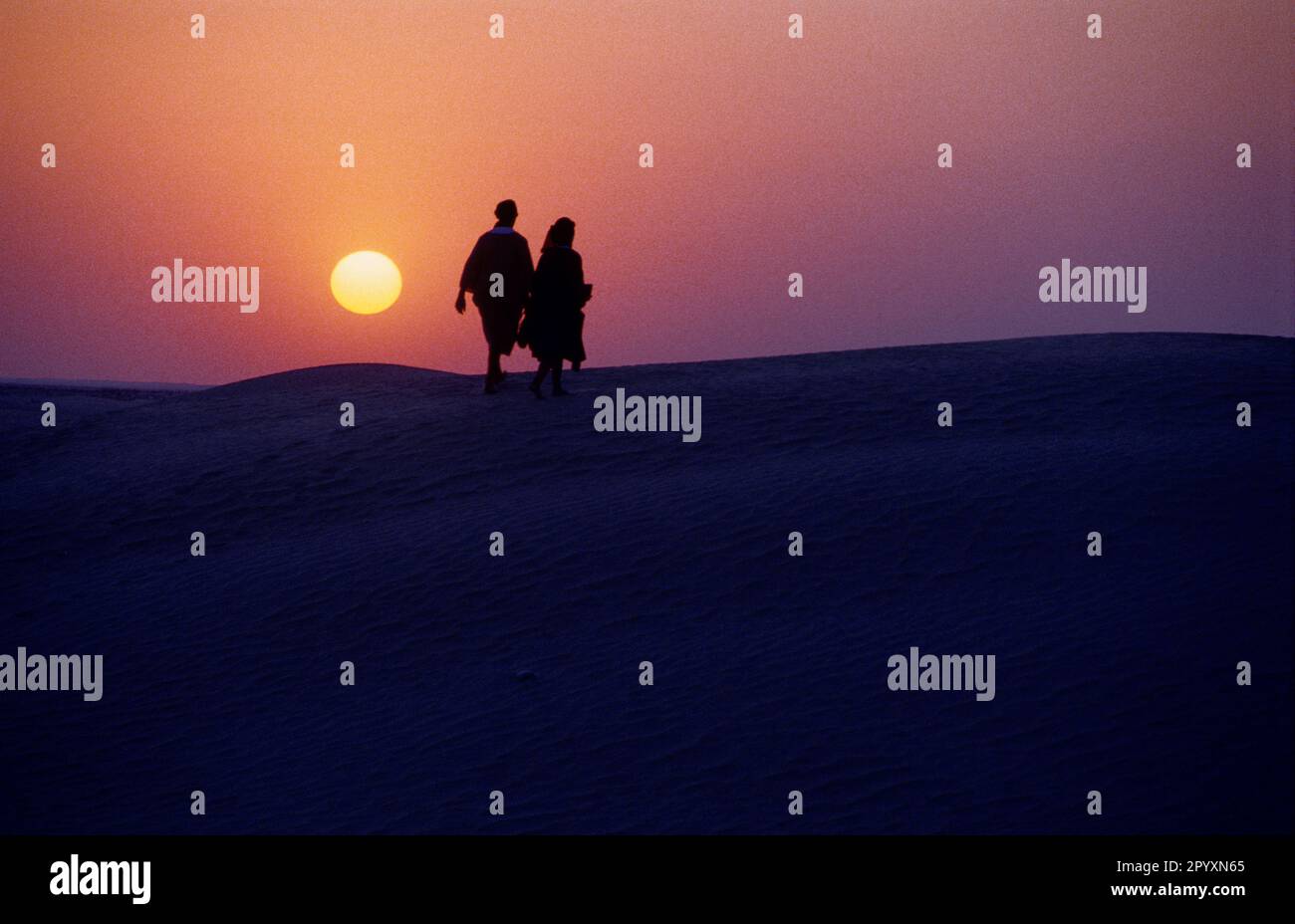 Iraq Sunset Baghdad city sunset hi-res stock photography and images - Alamy