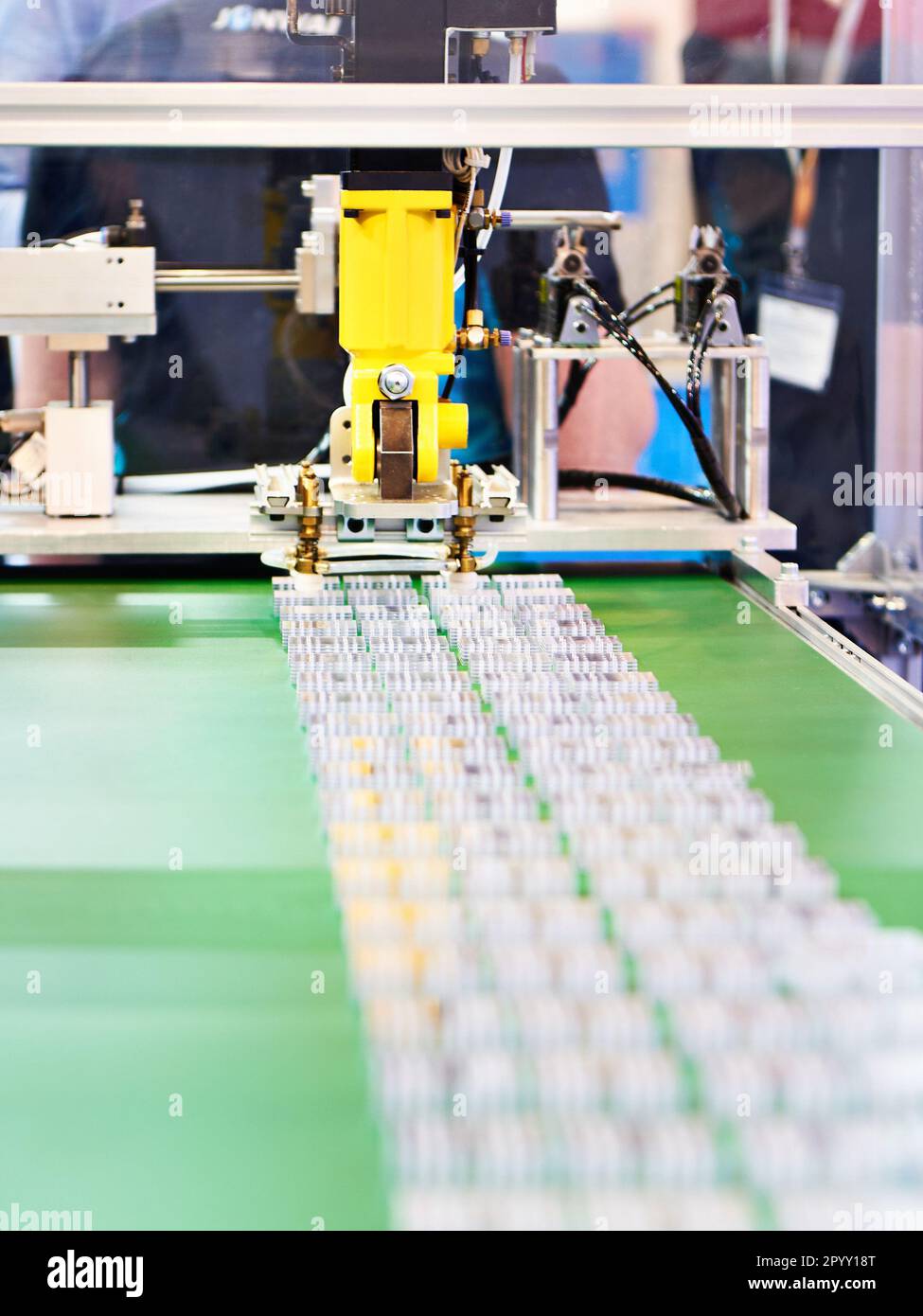 Automatic robot manipulator factory conveyor Stock Photo