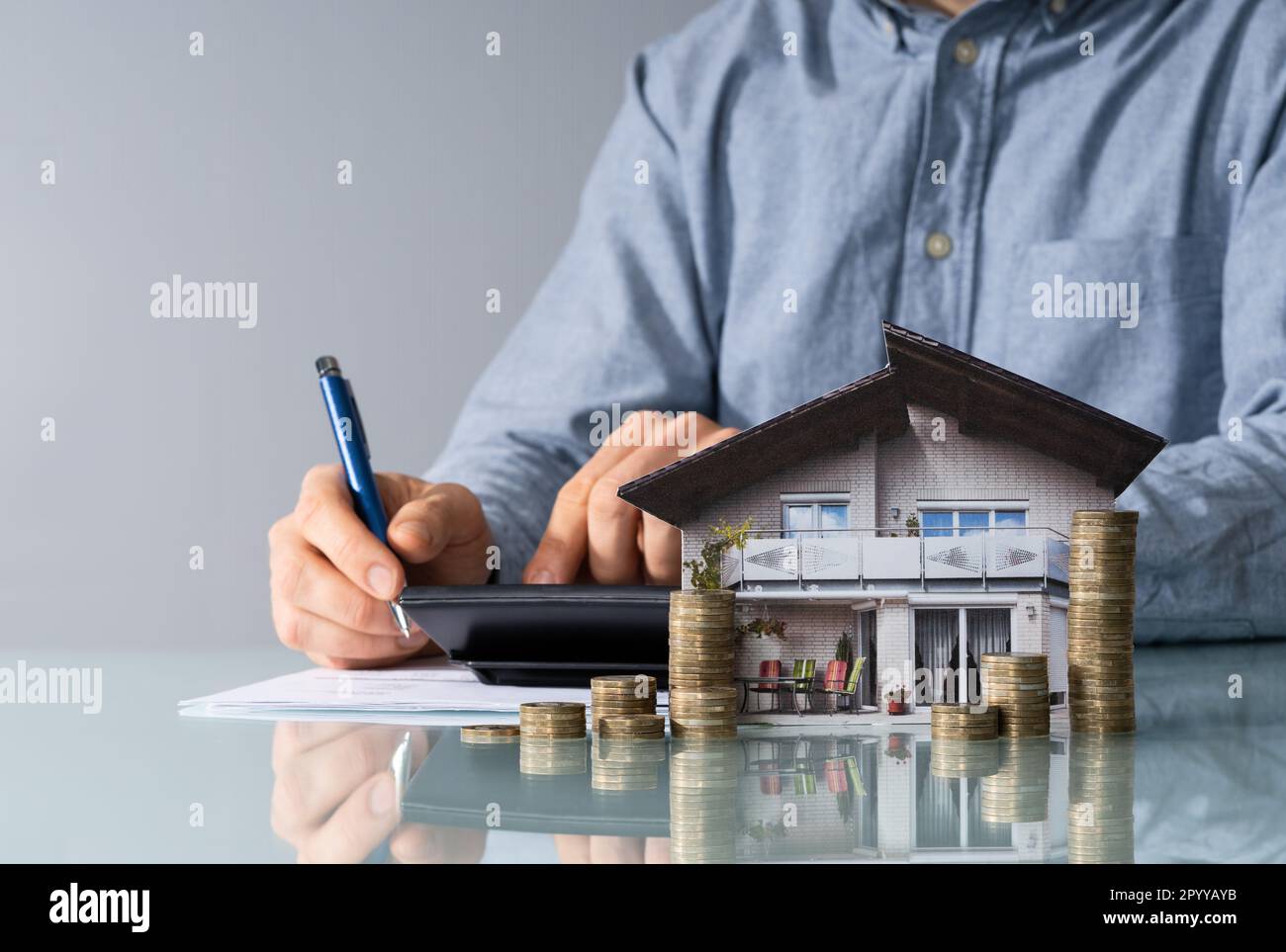 Vacant home tax hi-res stock photography and images - Alamy