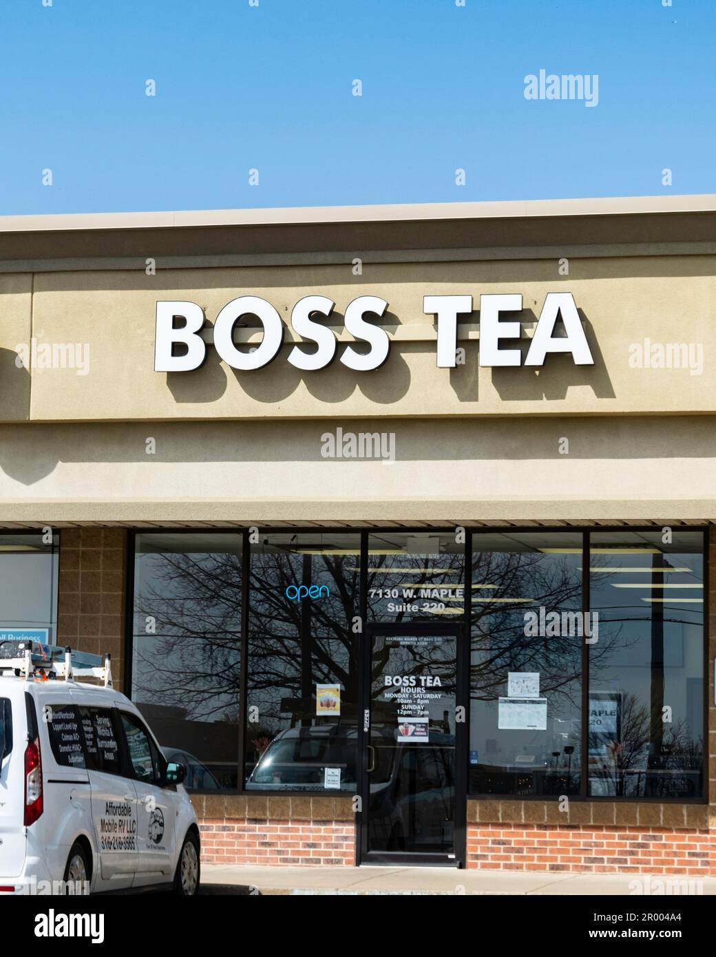 Boss Tea shop serving a variety of exotic teas & drinks in Wichita