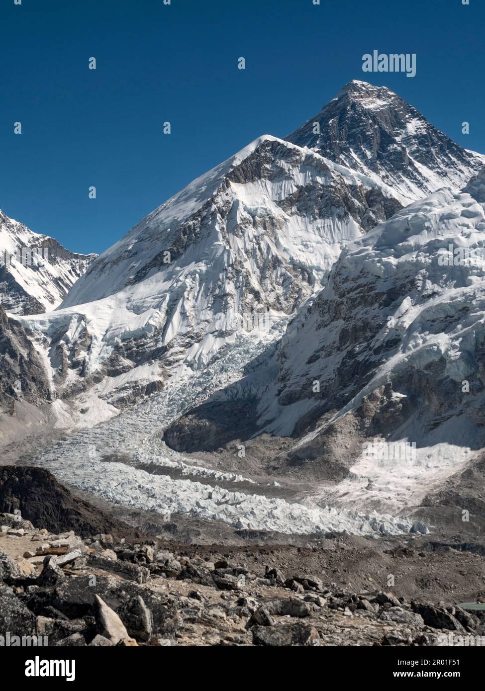 Nepal. View of Everest and Khumbu glacier from Kala Pattar Stock Photo