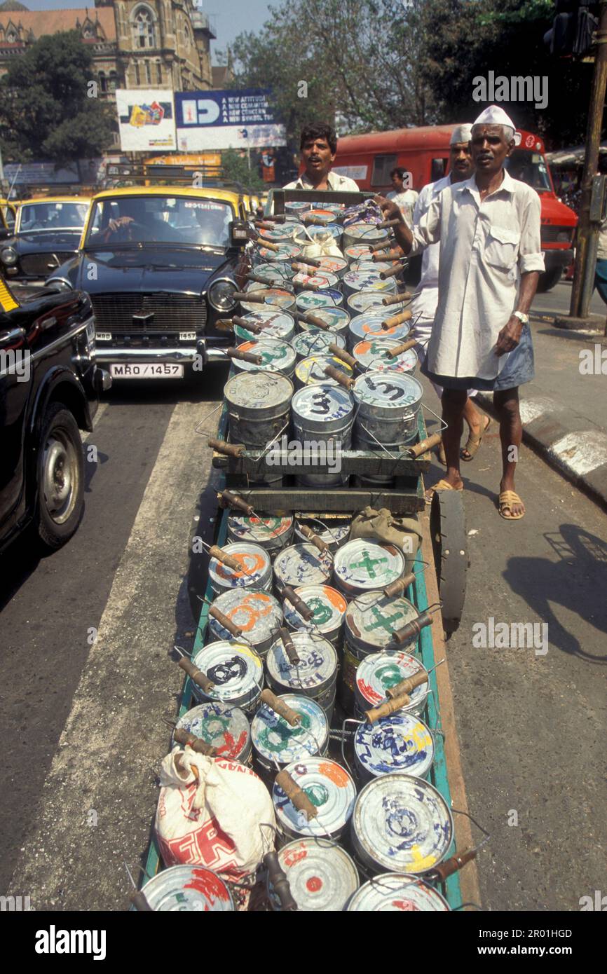 India train lunch delivery hi-res stock photography and images - Alamy