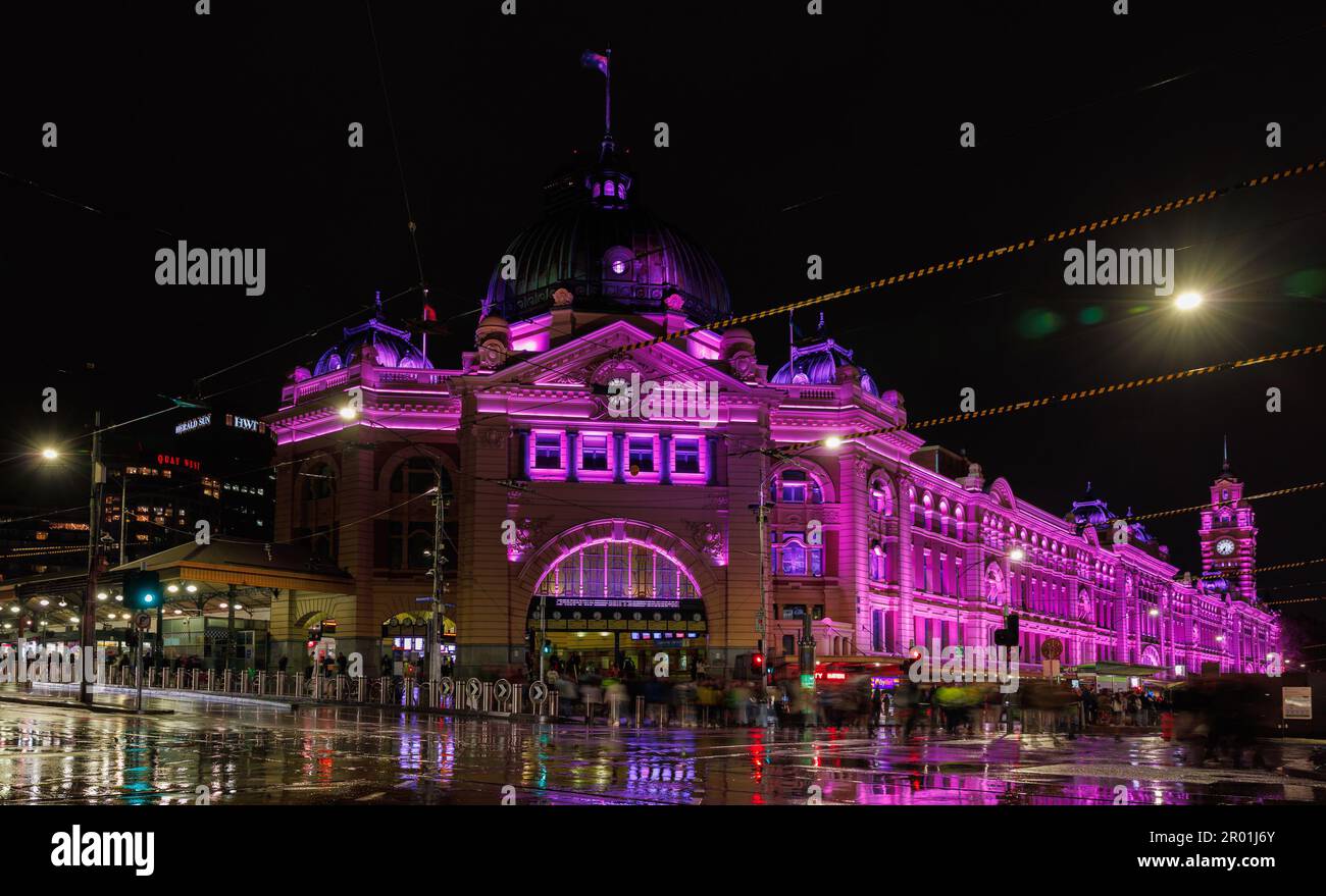 melbourne-cbd-saturday-may-6-2023-flinders-street-station-on-a-rainy