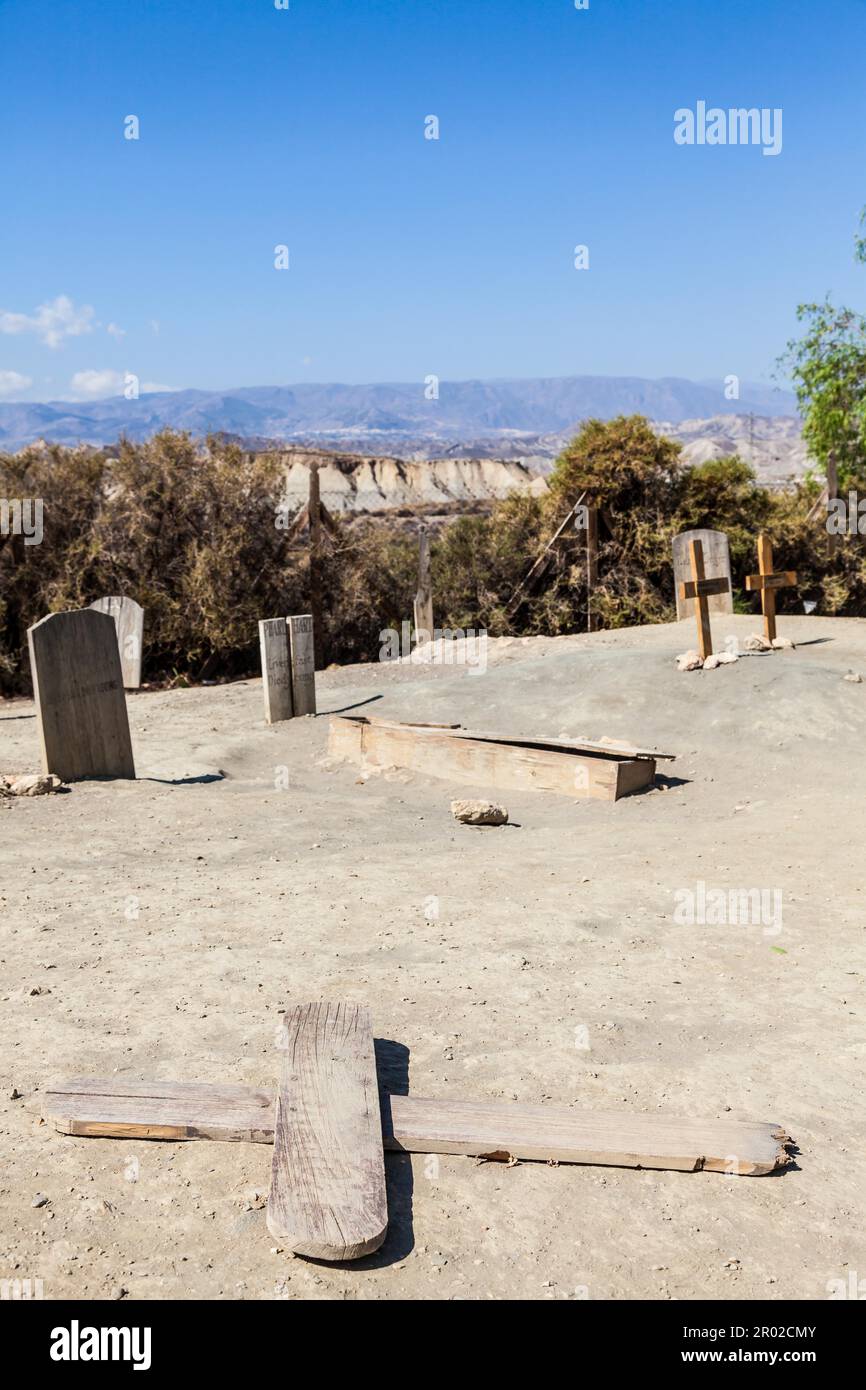 Tombstone made of wood in this old abandoned cemetery Stock Photo Alamy