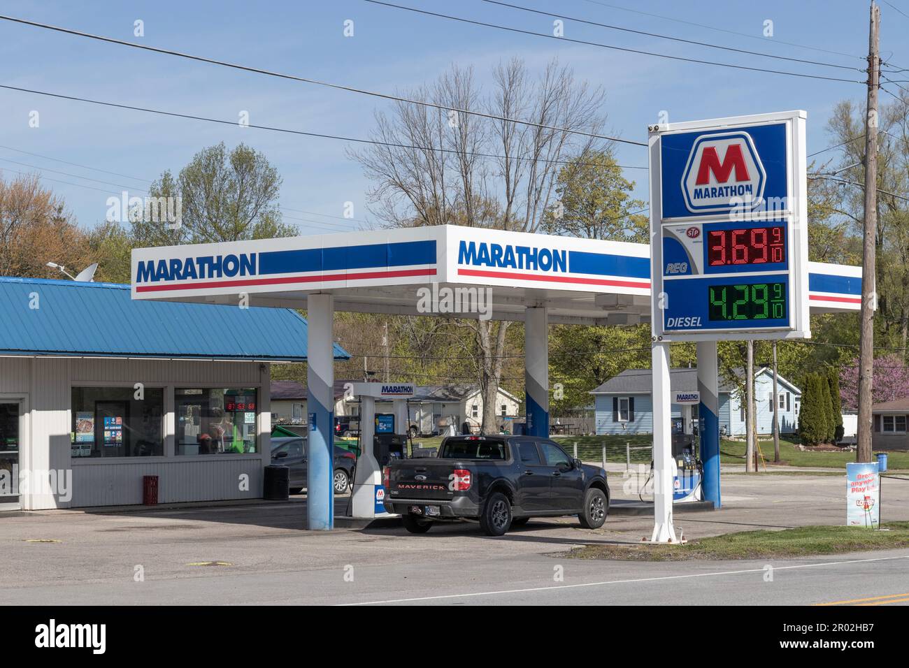 Silver Lake Circa May 2023 Marathon Petroleum retail gas station