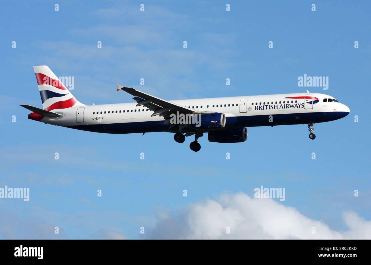 An Airbus A321 of British Airways Euroflyer approaching London Gatwick ...