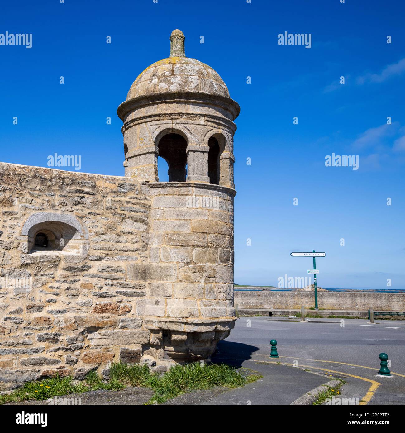 The turret of the old harbour defences in Roscoff, Brittany, France Stock Photo