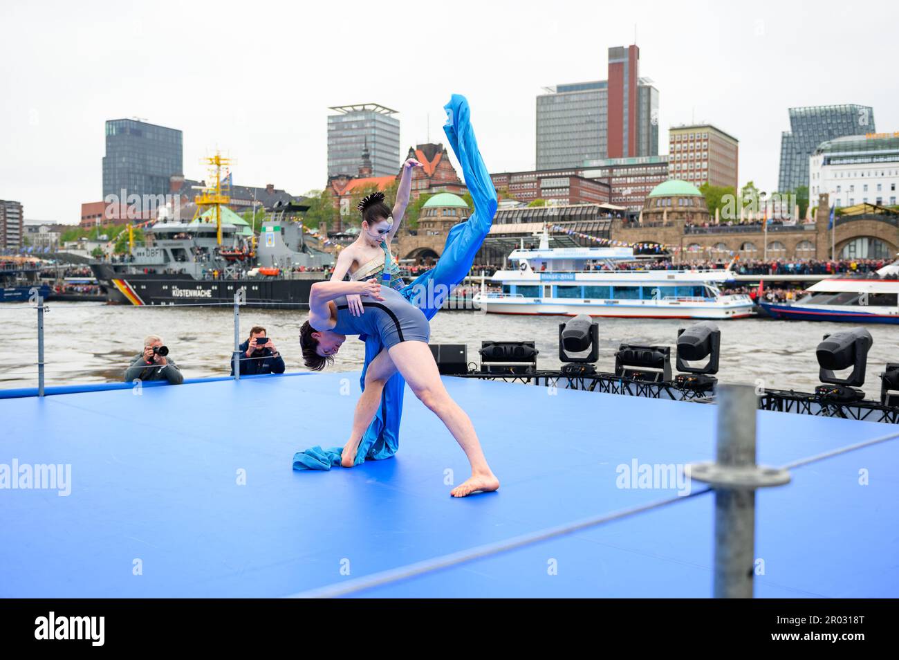 Hamburg, Germany. 06th May, 2023. Dancers of the Bundesjugendballett