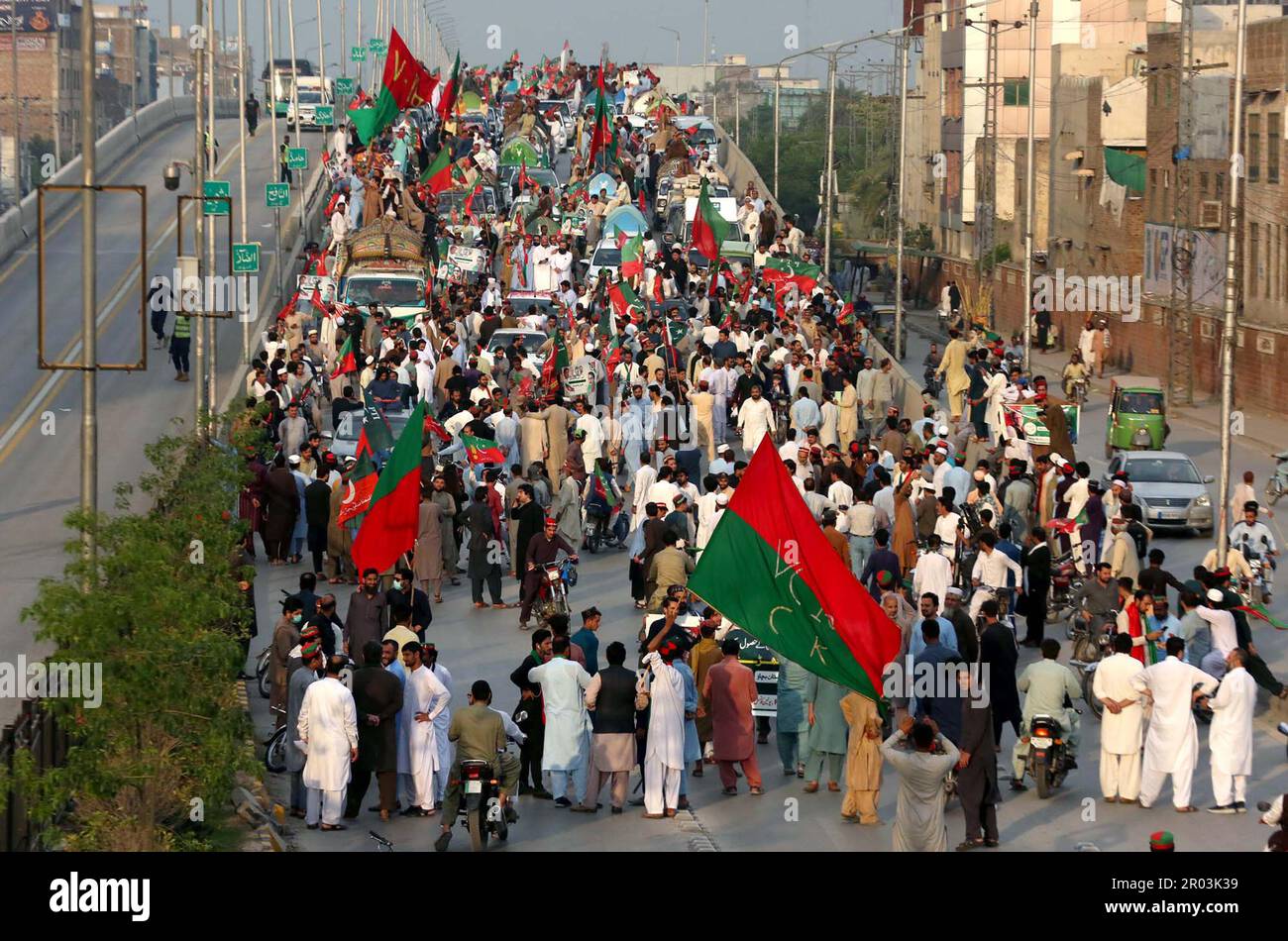 Pti Riots Pakistan. 06th May, 2023. Activists of Tehreek-e-Insaf (PTI) are ...
