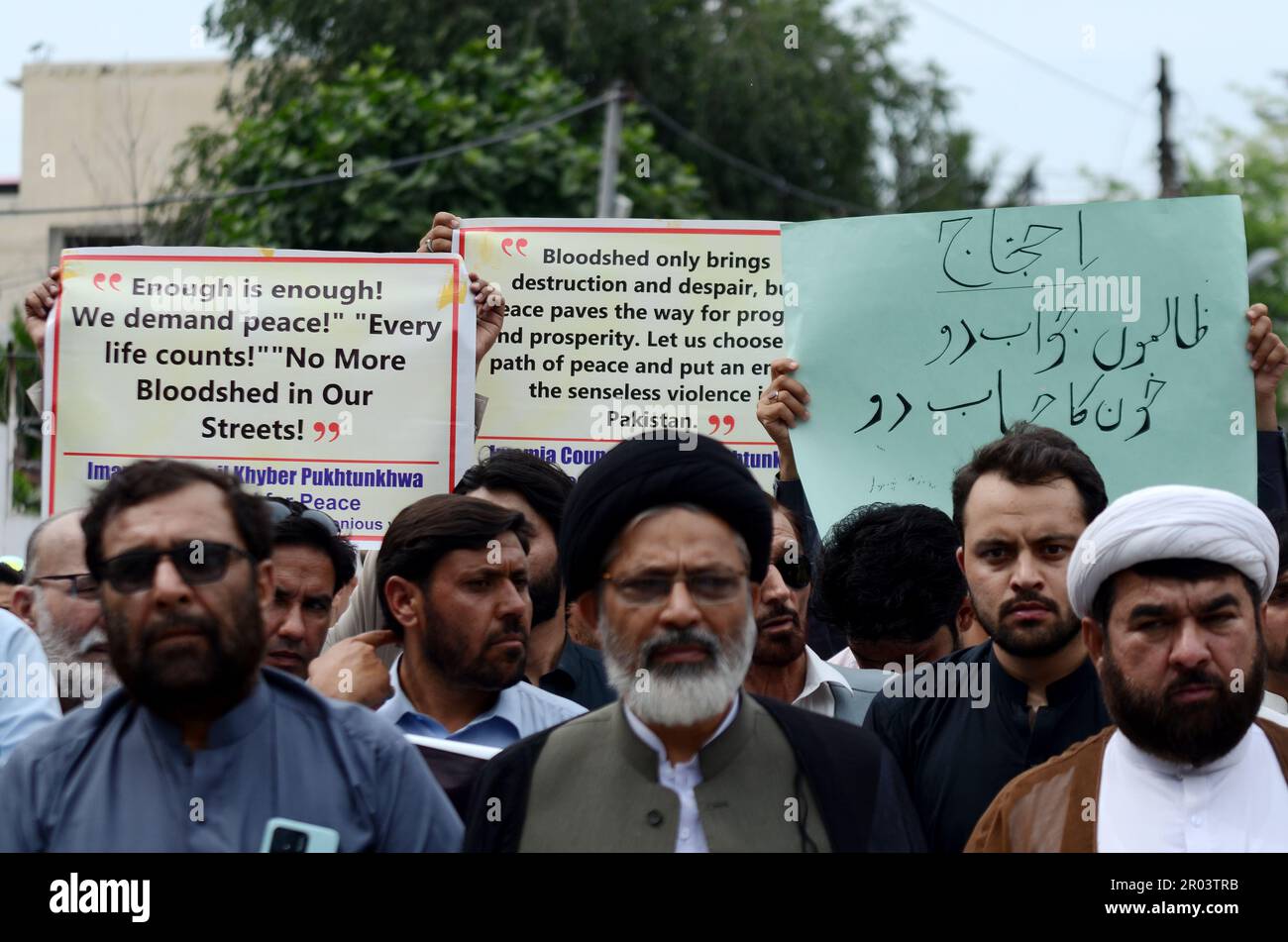 Peshawar, Pakistan. 05th May, 2023. Pakistani Shiite Muslims ...