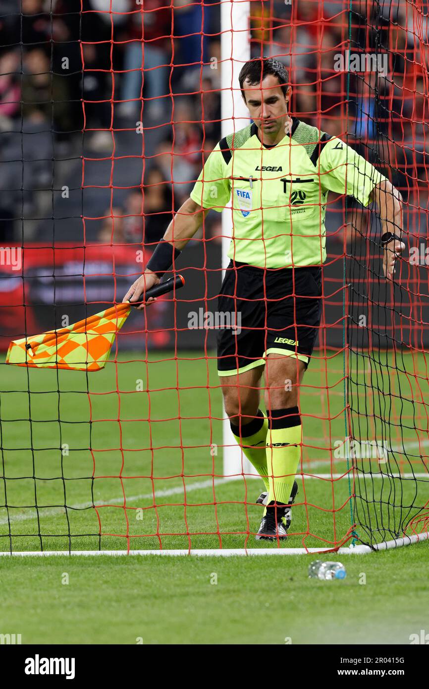 Sydney, Australia. 06th May, 2023. Assistant referee, Anton Shchetinin checks the nets before the Elimination Final match between the Wanderers and Sydney FC at CommBank Stadium on May 6, 2023 in Sydney, Australia Credit: IOIO IMAGES/Alamy Live News Stock Photo