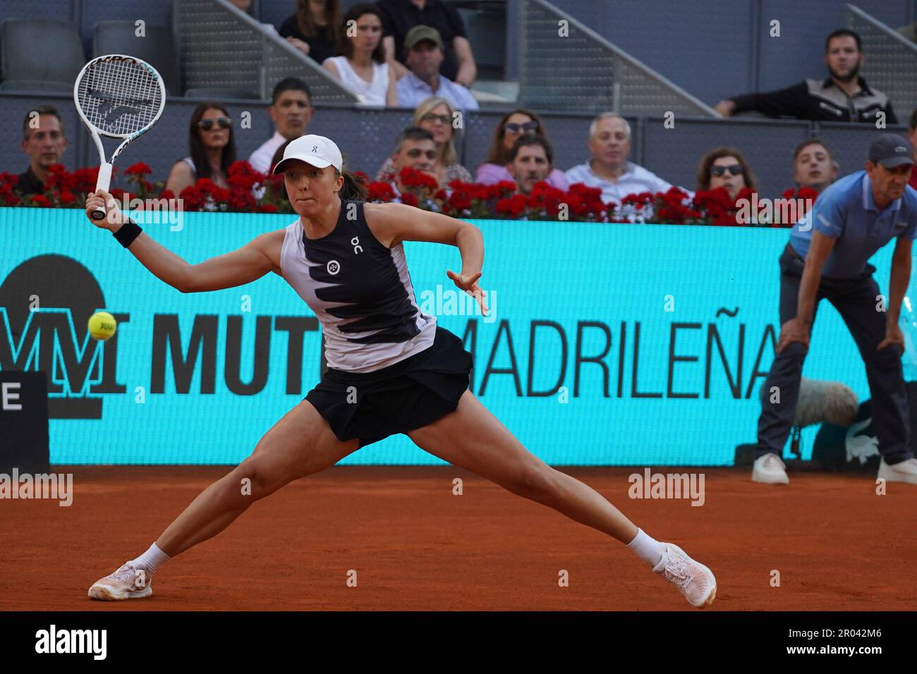 Madrid, Spain. 06th May, 2023. Iga Swiatek (POL) vs Aryna Sabalenka (BY